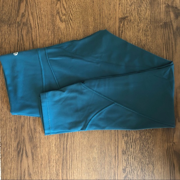 In Movement 7/8 Tight- Dark Uniform Blue - Picture 3 of 3